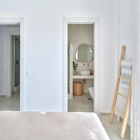 Parian Pearl Unique Seaview Villa *