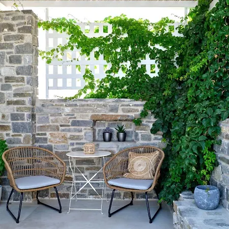 Parian Pearl Unique Seaview *