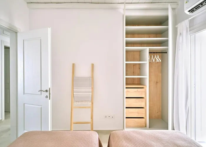 Parian Pearl Unique Seaview Náoussa